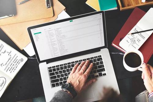 合同翻譯中經(jīng)常會(huì)出現(xiàn)的錯(cuò)誤有哪些？